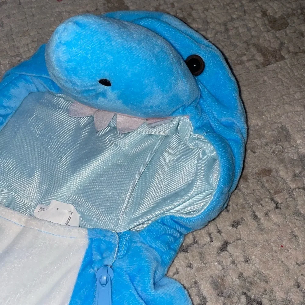 Hyde & Eek Boutique plush shark costume size 18-24 months